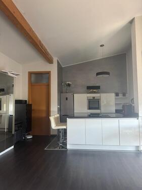 Foto - Exklusive, vollmöblierte 3-Zimmer-Penthouse-Wohnung mit Balkon
