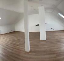 3-Zimmer Dachgeschosswohnung - 550,00&nbsp;EUR Kaltmiete, ca.&nbsp; 70,00&nbsp;m&sup2; in Driedorf (PLZ: 35759)