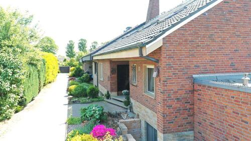 Foto - Einfamilienhaus freistehend mit 2 Anliegerwohnungen