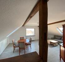 Helle 3 Zimmer Dachgeschosswohnung mit Garage und Küche - Bad Oeynhausen Rehme