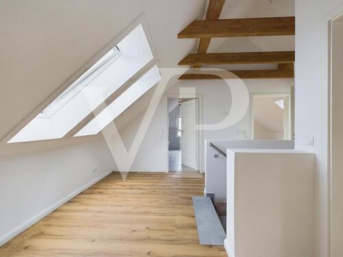 Foto - Wunderschöne helle Dachgeschosswohnung