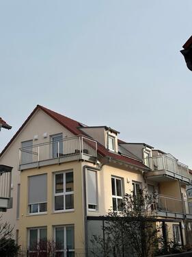 Foto - 2-Zi-DG-Wohnung mit 2 Balk.+ TG-Stellplatz - BJ 2016 - vermietet