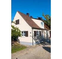 Nettes Häuschen - 750,00&nbsp;EUR Kaltmiete, ca.&nbsp; 70,00&nbsp;m&sup2; in Karlskron (PLZ: 85123)