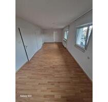 Großzügige 3-Zimmer-Wohnung mit Dachboden - Groß-Gerau