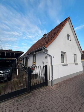 Foto - Einfamilienhaus mit Garten und Entwicklungspotential