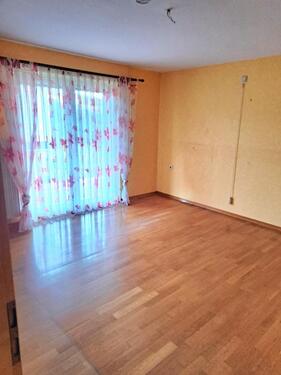 Foto - 3 Zimmer Wohnung mit Einbauküche, Bad,Balkon,Garage HR-Holzhausen