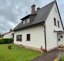 Einfamilienhaus mit Garage - 1.050,00&nbsp;EUR Kaltmiete, ca.&nbsp; 100,00&nbsp;m&sup2; in Hamm (Sieg) (PLZ: 57577)