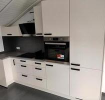 2,5 Zimmer Dachgeschosswohnung - 1.390,00 EUR Kaltmiete, ca.  74,00 m² in Ludwigsburg (PLZ: 71642) Hoheneck