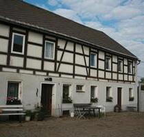 günstige 6-Raum Wohnung auf Bauernhof - Großschirma