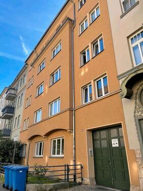 Foto - Flexible Altbauwohnung mit großzügigem Raumangebot