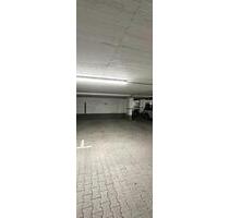 Tiefgaragenstellplatz in ES Hohenkreuz zu vermieten - Esslingen am Neckar Hegensberg