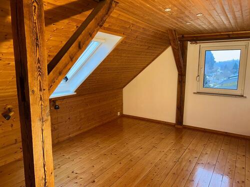 Foto - 4-Raum-Maisonette-Wohnung - 500,00&nbsp;EUR Kaltmiete, ca.&nbsp; 82,00&nbsp;m&sup2;