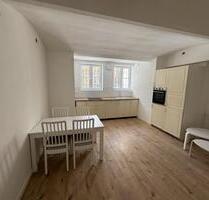 Souterrain-Wohnung, möbliert, zentral - Lüneburg Ebensberg