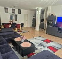 Kernsanierte 5 Zimmer Wohnung ink. Möbel&EBK Terasse &Parkplatz - Göppingen Bruckwasen