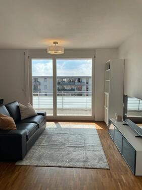 Foto - Moderne 1,5-Zimmer-Wohnung mit großem Balkon in MessestadtRiem