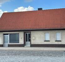 Geschäftshaus in zentraler Lage von 06792 Sandersdorf - Sandersdorf-Brehna