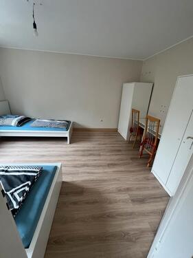 Foto - WG Zimmer zum vermieten - 430,00&nbsp;EUR Kaltmiete, ca.&nbsp; 18,00&nbsp;m&sup2;