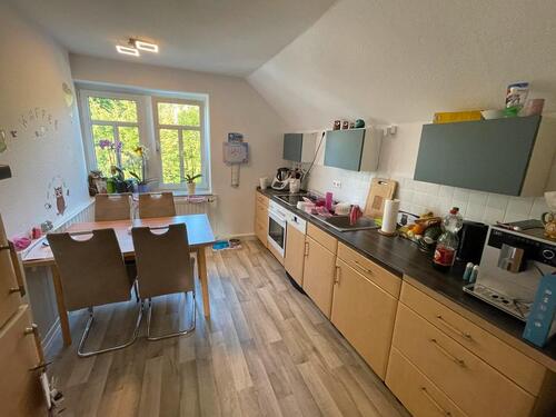 Foto - Attraktive 3-Zimmer-Dachgeschosswohnung in ruhiger, grüner Lage –