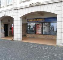 Kleiner Stellplatz mit Schaufenster zum Marktplatz - Kirchberg (Hunsrück)