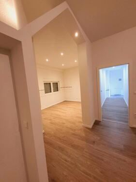 Foto - 3-ZKB-Wohnung 110m2 - 1.080,00 EUR Kaltmiete,