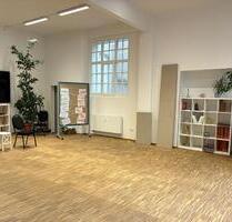 Außergewöhnliche, modernisierte Atelier- und Bürofläche mit guter Ausstattung - im Herzen der City - Kassel