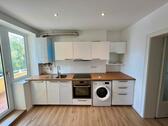 Foto - Ab 01.11. zentrale & teilsanierte 3-Zimmer-Whg 77m2 mit Balkon