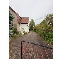 Einfamilienhaus mit großem Garten und Schuppen (194m² + 1000m²) - Bernsdorf