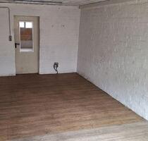 Abstellraum Halle Selfstorage Umzug Lager am Stadtrand von HH - Hamburg Schnelsen