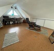 DG-Wohnung mit gehobener Innenausstattung und Balkon in Grünberg