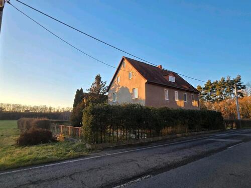 Foto - Einfamilienhaus mit grossem Grundstück, Nebengelass