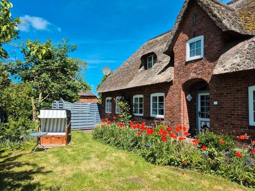 Foto - Fewo unter Reet mit großem Garten in Nordfriesland