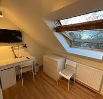 Voll Möbliertes WG Zimmer - 660,00&nbsp;EUR Kaltmiete, ca.&nbsp; 71,00&nbsp;m&sup2; in Köln (PLZ: 51107) Kalk