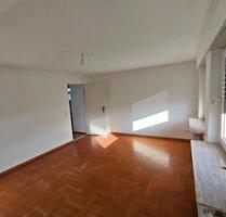 4 Zi. DG-Whg-Erstbezug nach Renovierung-Ab sofort-GarageStellpl. - Leonberg
