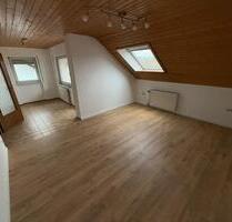 3-Zimmer-DG mit Weitblick in Güglingen – ab sofort zu vermieten