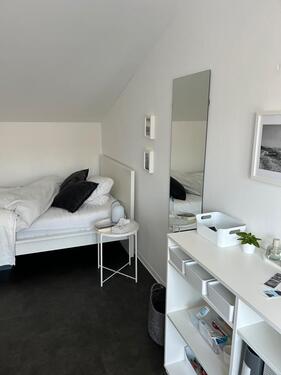 Foto - Modernes & helles WG-Zimmer - 350,00 EUR Kaltmiete,