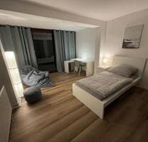 Großes möbliertes Zimmer (31m²) mit Gartenzugang nahe Constructor - Bremen Burglesum