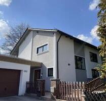 Gehoben ausgestattete DHH in ruhiger Lage mit Garten - Vilsbiburg