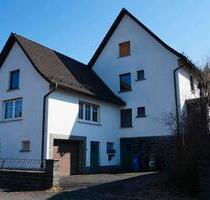 Ein- bis Zweifamilienhaus in Breidenbach ca 258 m²