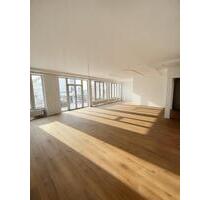 Kernsanierte 2,5-Zimmer-Wohnung in Bestlage von Altötting !!!