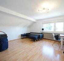 Dachgeschosswohnung im ruhigen Junkersdorf - Köln Lindenthal