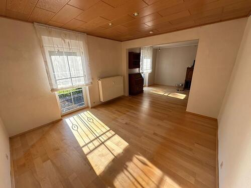 Foto - Großzügige 5-Zimmer-Wohnung, 155qm mit Garten und Stellplatz