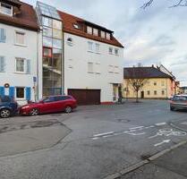 Ohne Makler ! Helle 3,5 Zimmer-Wohnung Garage und großem Keller - Rottenburg am Neckar