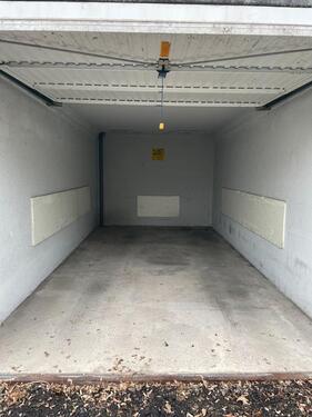 Foto - Garage zu vermieten - 80,00&nbsp;EUR Miete,