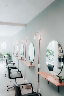 Foto - Friseursalon mieten? Starte günstiger mit Stuhlmiete