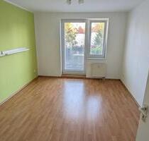 Gepflegte 2-Raum-Wohnung mit Balkon in Zwenkau