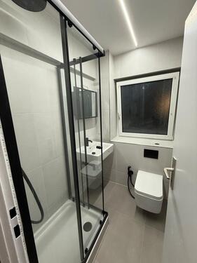 Foto - Frisch sanierte 2,5-Zimmer-Wohnung(56m2)-bezugfrei ab Sofort