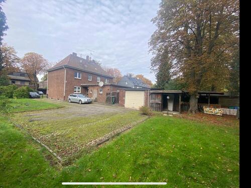 Foto - 4,5 Zimmer EG Wohnung mit Riesengarten, Garage und Stellplätzen