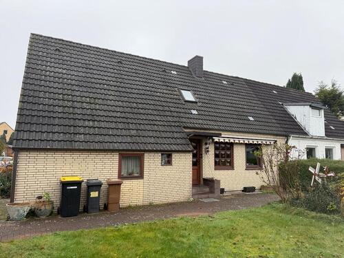 Foto - Charmante Doppelhaushälfte - 1.600,00 EUR Kaltmiete,