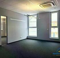 Gut geschnittene Gewerbeeinheit mit Stellplätzen und moderner Ausstattung - Regensburg Gallingkofen