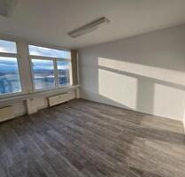 5 Räume 90 m² schönes helles Büro ☀️ Nähe Uni, Südring, Stadion - Chemnitz Helbersdorf
